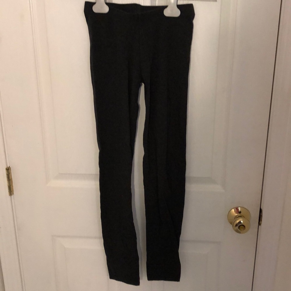 Simple grey leggings